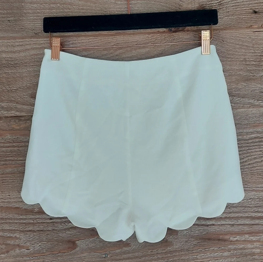 Lush Off White Shorts with Scallop Hem Size Medium